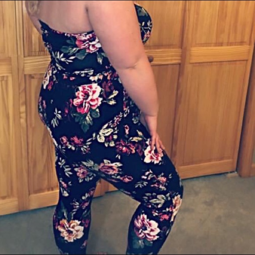 Floral strapless jumpsuit